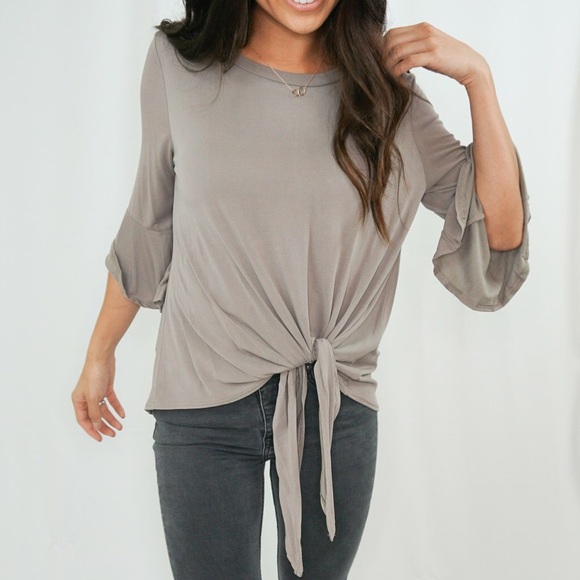🆕 Southern Belle Sleeve Top - Picture 2 of 3